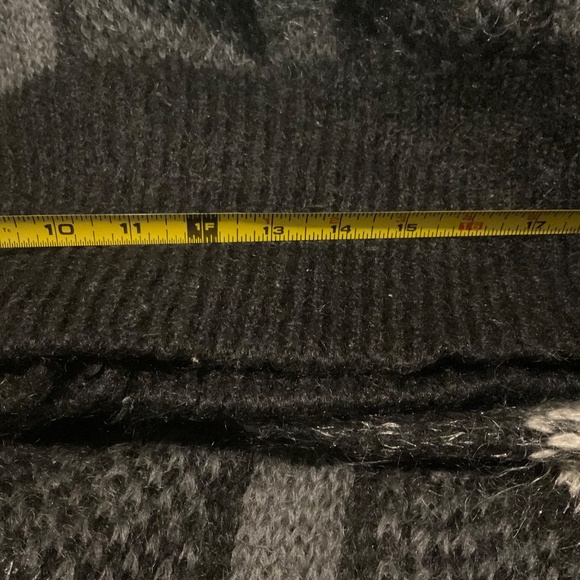 BARBARA SUE BUTTON UP SWEATER .new not worn - Picture 8 of 10